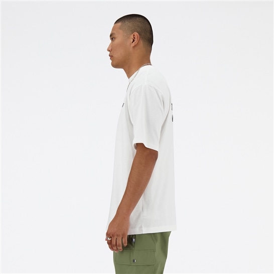 Shifted oversized short sleeve T-shirt