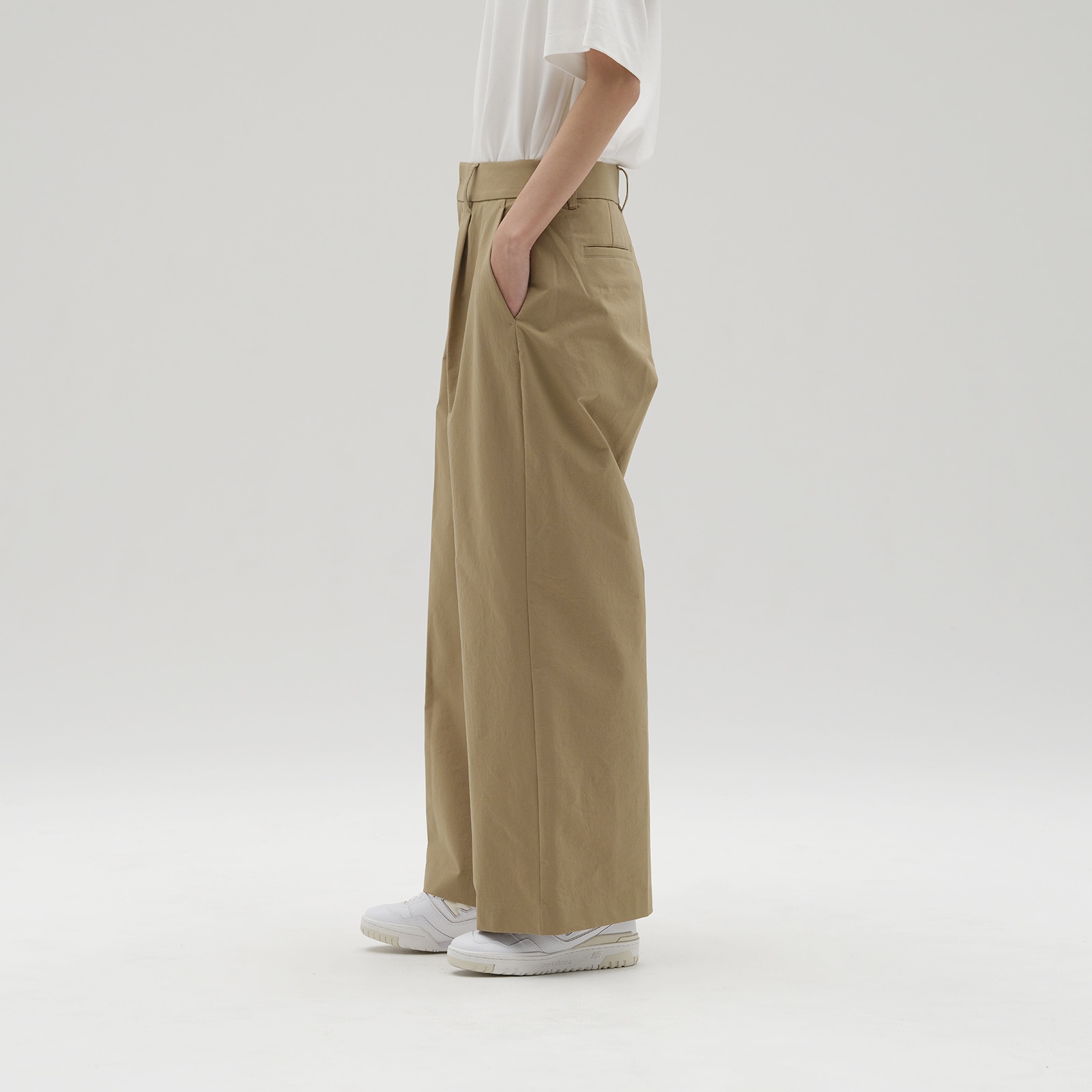 MET24 Tuck Wide Pants