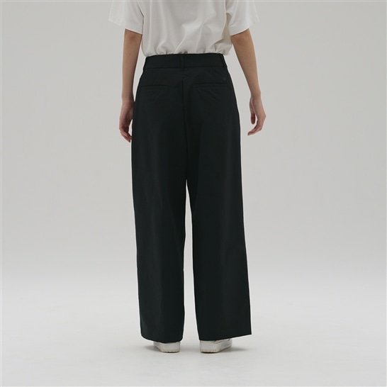 MET24 Tuck Wide Pants