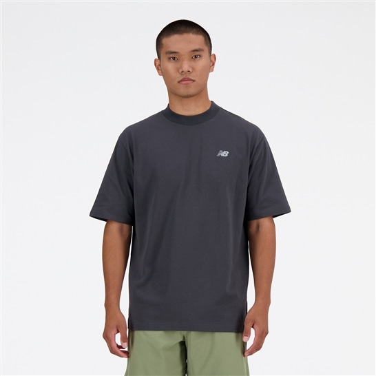 Shifted oversized short sleeve T-shirt