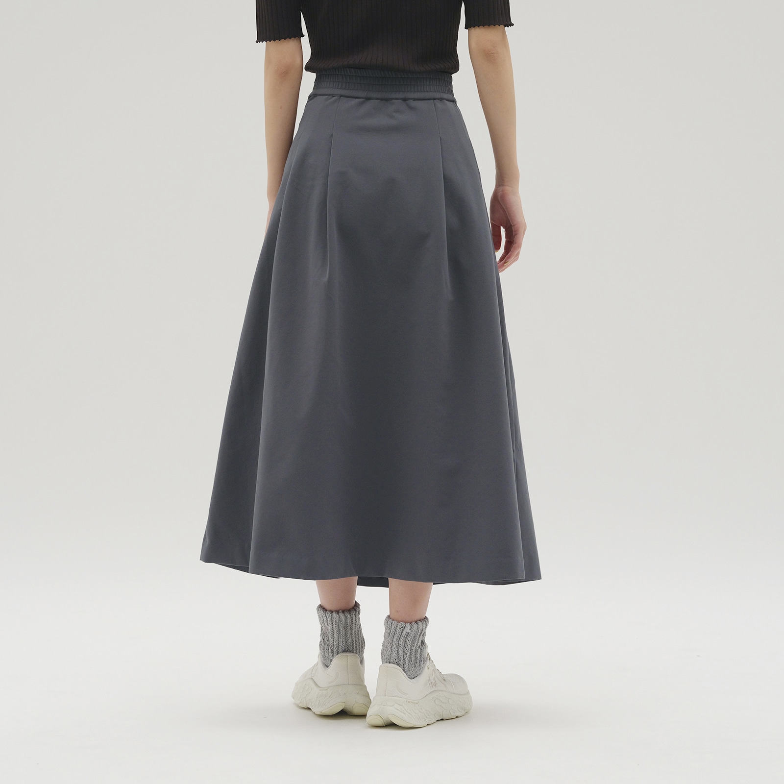 MET24 Tuck Skirt