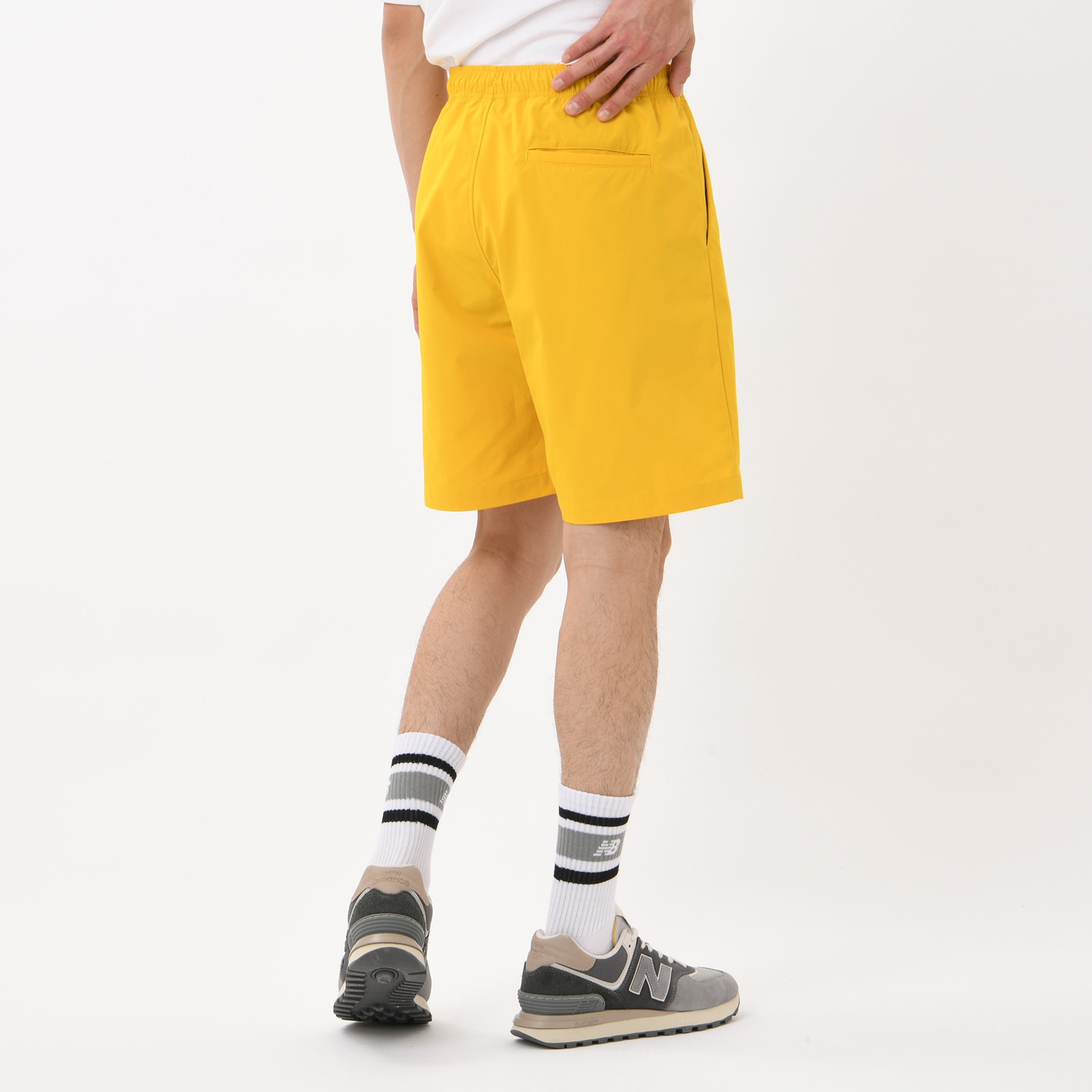 Woven color shorts