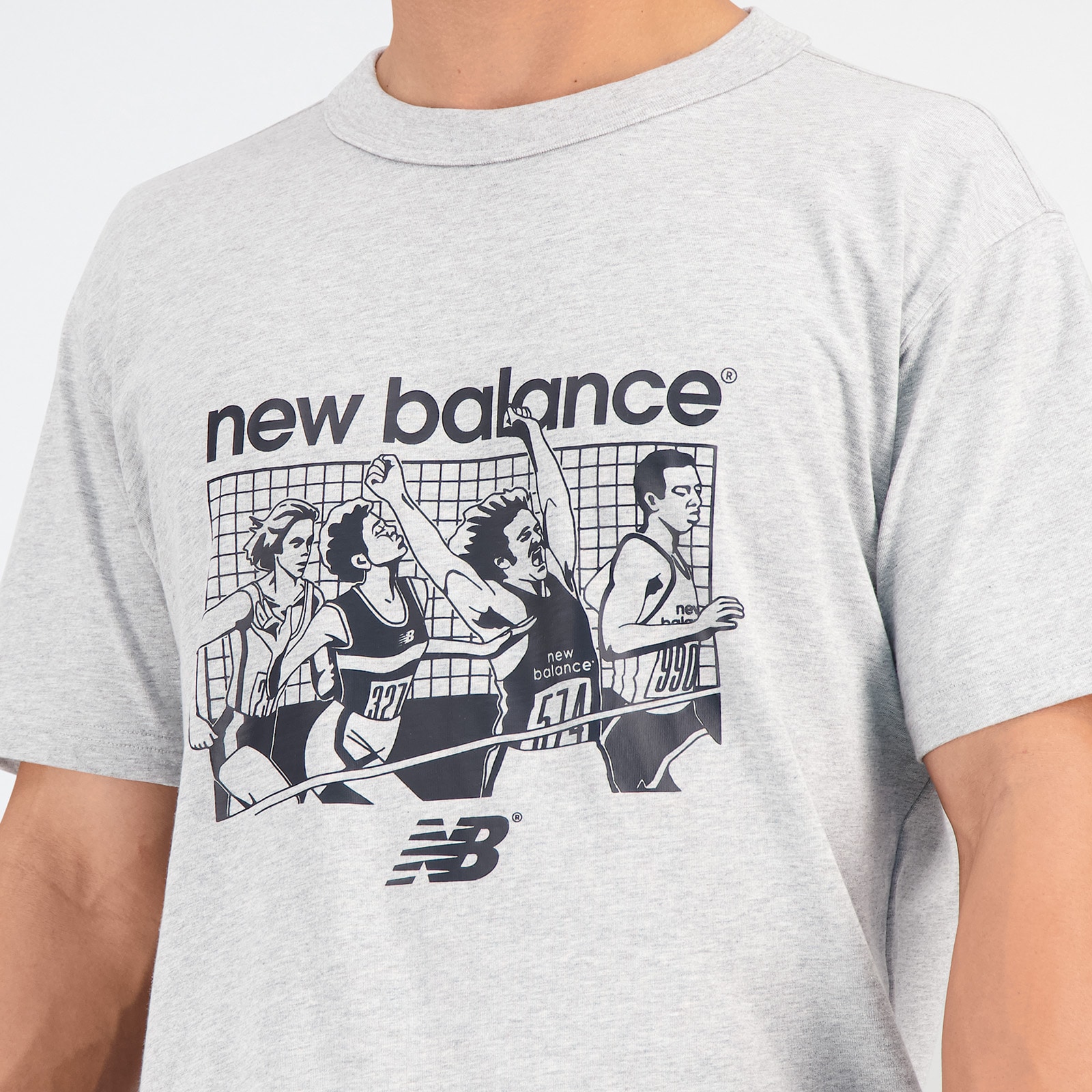 NB Athletics 90's 그래픽 짧은 슬리브 티셔츠