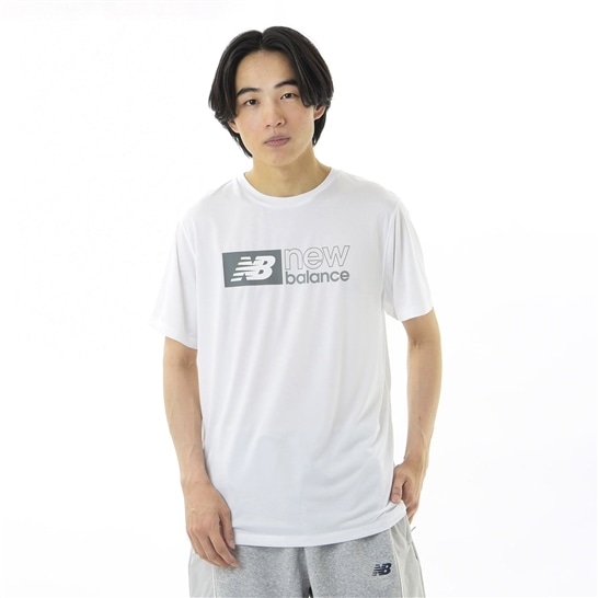 パフォーマンスグラフィックショートスリーブTシャツ(ブロックロゴ)