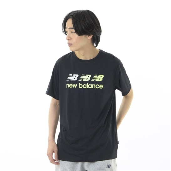 パフォーマンスグラフィックショートスリーブTシャツ(トリプルロゴ)