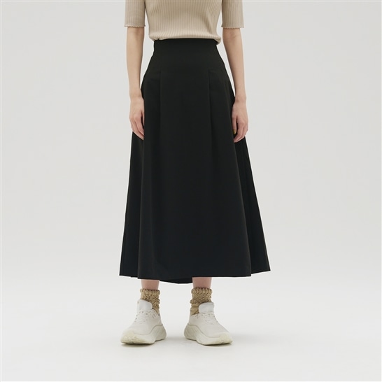 MET24 Tuck Skirt