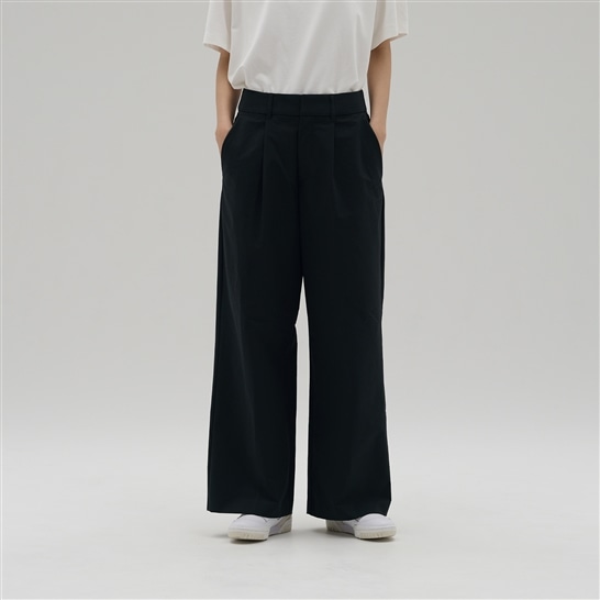 MET24 Tuck Wide Pants