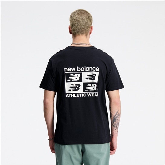 NB Essentials图形短袖T恤