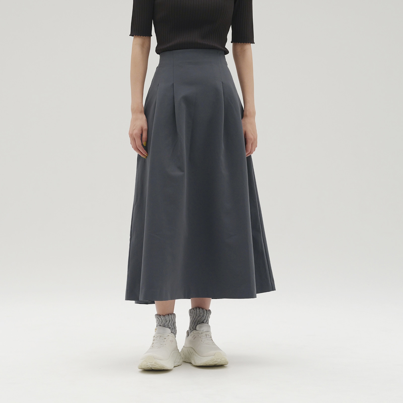 MET24 Tuck Skirt