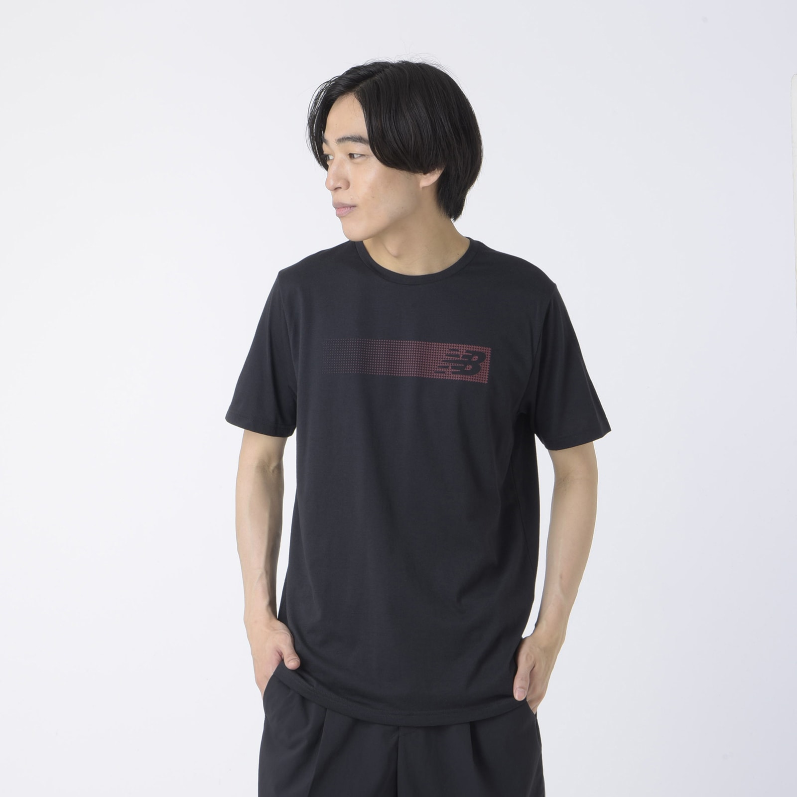 Sport Essentials ヘザーテックグラフィックショートスリーブTシャツ