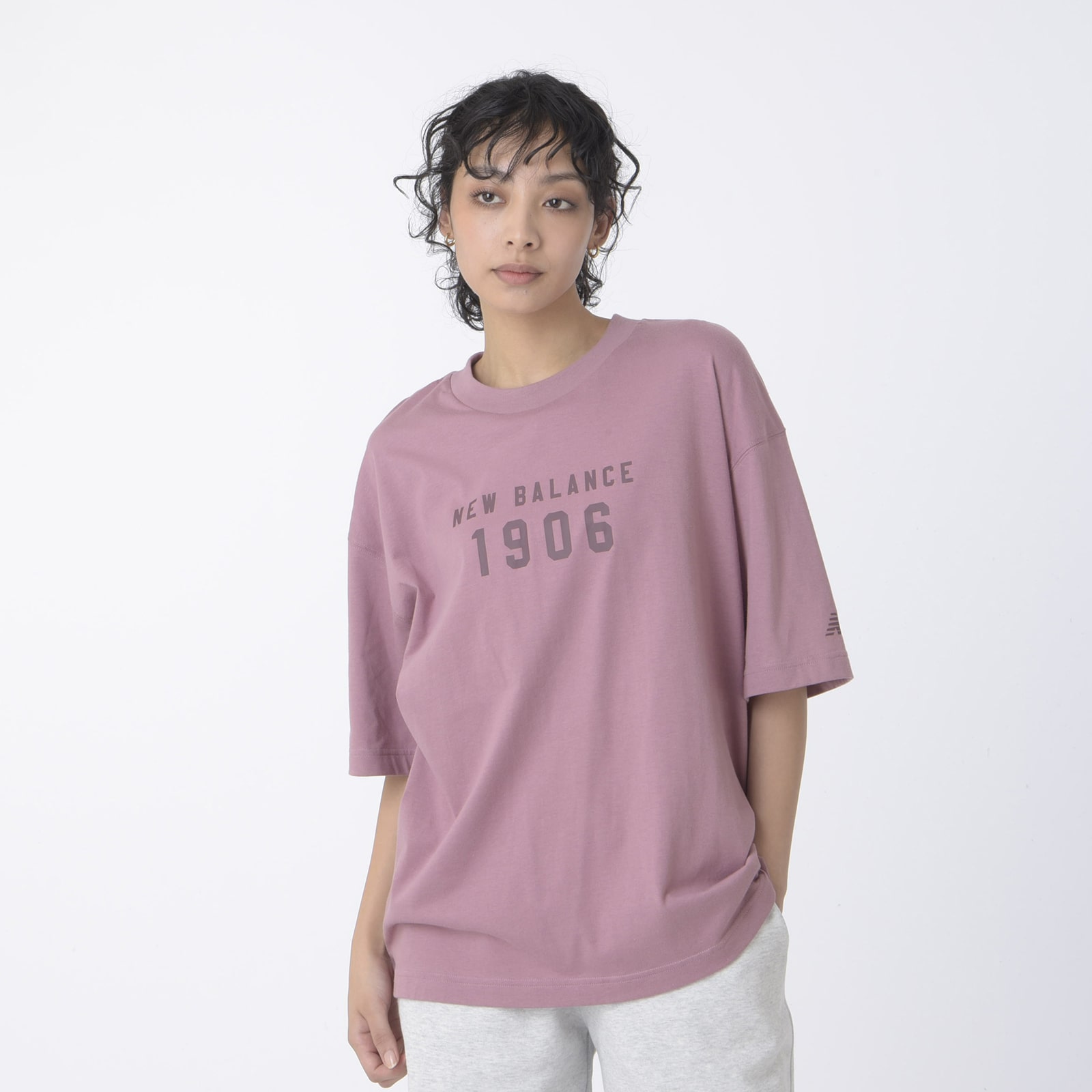 Iconic Collegiate オーバーサイズショートスリーブTシャツ