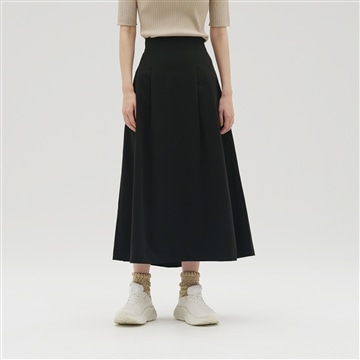 MET24 Tuck Skirt